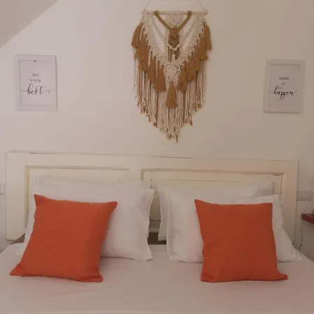 Semesterbostad Casa Camelia - Elegant Palace With Terrace -