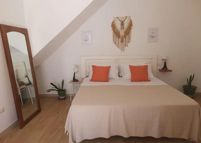 Casa Camelia - Elegant Palace With Terrace - 펜션